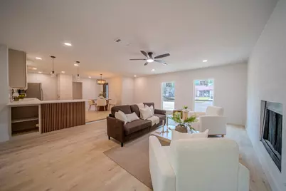 821 Lexington Drive, Lancaster, TX 75134 - Photo 7