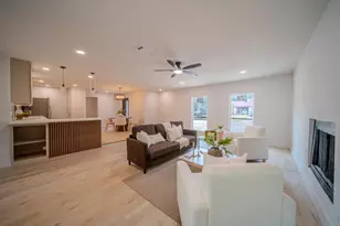 821 Lexington Dr, Lancaster, TX 75134 - Photo 7