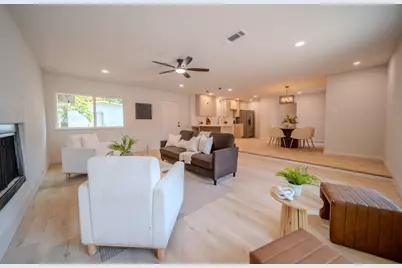 821 Lexington Drive, Lancaster, TX 75134 - Photo 11