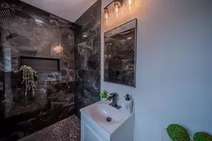821 Lexington Dr, Lancaster, TX 75134 - Photo 17