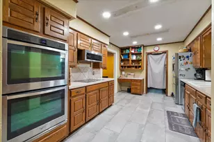 6110 Amicable Dr, Arlington, TX 76016 - Photo 11