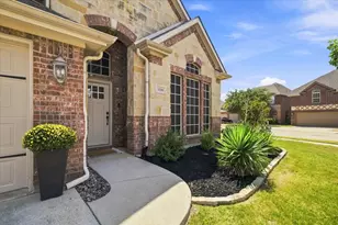15200 Mallard Creek St, Roanoke, TX 76262 - Photo 3