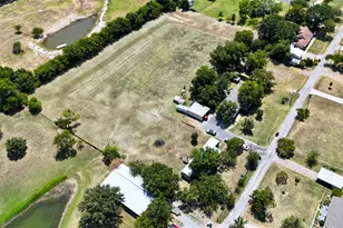 610 N 9th St, Gunter, TX 75058 - Photo 1
