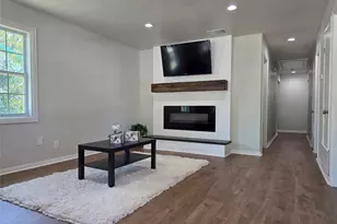 1405 N Oak St, McKinney, TX 75069 - Photo 3