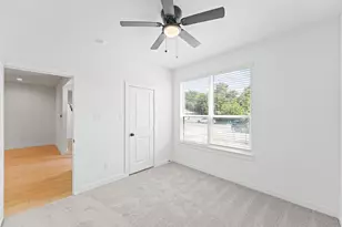 2723 Lagow St, Dallas, TX 75210 - Photo 25