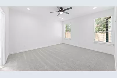 2723 Lagow Street, Dallas, TX 75210 - Photo 13