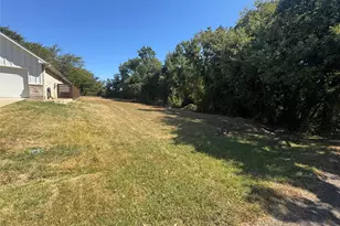 216 Skiff Dr, Gun Barrel City, TX 75156 - Photo 3
