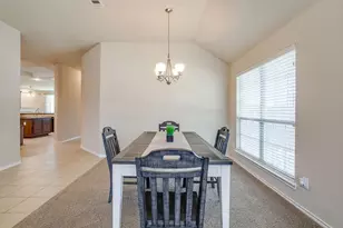 6 Beechcreek Dr, Edgecliff Village, TX 76134 - Photo 5