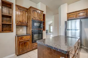 6 Beechcreek Dr, Edgecliff Village, TX 76134 - Photo 11