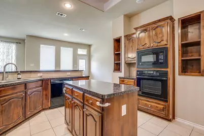 6 Beechcreek Drive, Edgecliff Village, TX 76134 - Photo 7