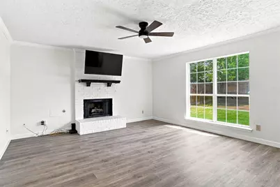 4138 Scotland Drive, Grand Prairie, TX 75052 - Photo 11