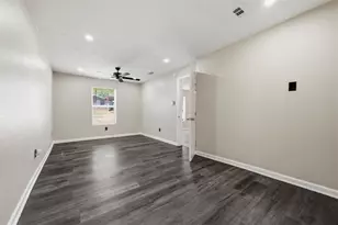 2708 Burchill Rd S, Fort Worth, TX 76105 - Photo 21