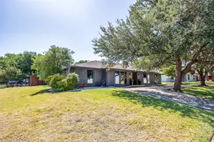 10232 Boedeker St, Dallas, TX 75230 - Photo 5
