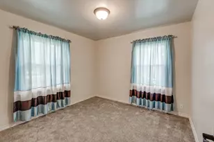 210 E Daugherty Dr, Garland, TX 75041 - Photo 13