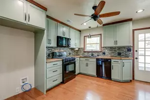 210 E Daugherty Dr, Garland, TX 75041 - Photo 9