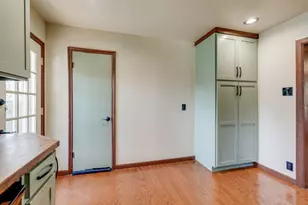 210 E Daugherty Dr, Garland, TX 75041 - Photo 11