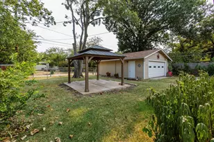 210 E Daugherty Dr, Garland, TX 75041 - Photo 21