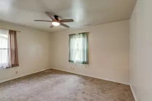 210 E Daugherty Dr, Garland, TX 75041 - Photo 17
