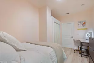 2410 S 2nd St, Waco, TX 76706 - Photo 15