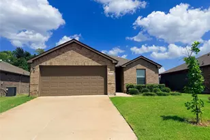 6423 Graceland Dr, Greenville, TX 75402 - Photo 1