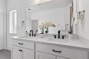 9901 Schramm St, Irving, TX 75063 - Photo 9