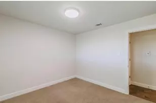 413 Oxford Dr, Sherman, TX 75092 - Photo 9