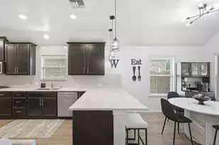10233 Long Branch Dr, McKinney, TX 75071 - Photo 9