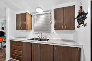 21165 Charina Cir, Chandler, TX 75758 - Photo 11