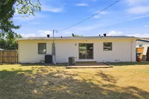 3243 Mayhew Dr, Dallas, TX 75228 - Photo 3