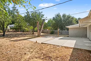 6705 Yosemite Dr, Fort Worth, TX 76112 - Photo 15