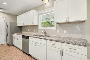 6705 Yosemite Dr, Fort Worth, TX 76112 - Photo 5