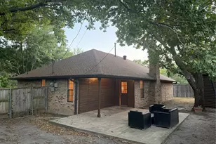 1058 E Jefferson St, Van Alstyne, TX 75495 - Photo 25