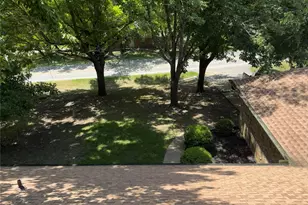1058 E Jefferson St, Van Alstyne, TX 75495 - Photo 3