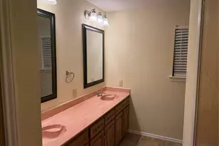 1058 E Jefferson St, Van Alstyne, TX 75495 - Photo 17