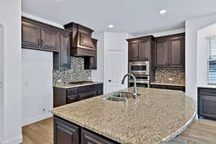 7521 Windy Meadow Dr, Little Elm, TX 76227 - Photo 9