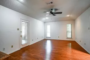 1123 Shady Oak Trail, Mansfield, TX 76063 - Photo 19