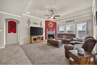 1332 Foxglove Lane, Burleson, TX 76028 - Photo 5