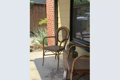 1427 Arizona Avenue, Dallas, TX 75216 - Photo 17