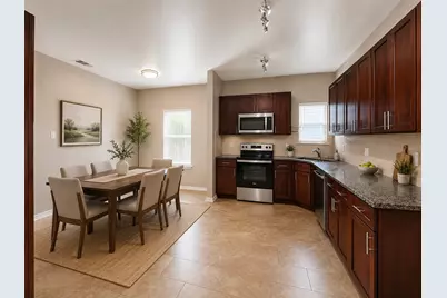 719 E 6th Street, Bonham, TX 75418 - Photo 9