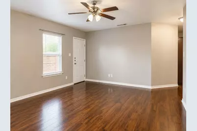719 E 6th Street, Bonham, TX 75418 - Photo 13