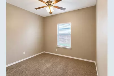 719 E 6th Street, Bonham, TX 75418 - Photo 15