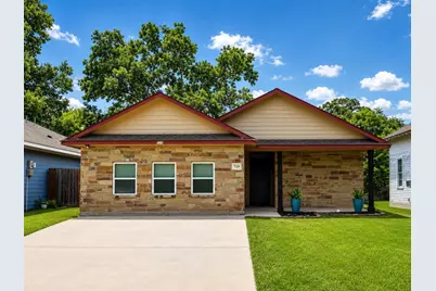 719 E 6th Street, Bonham, TX 75418 - Photo 1