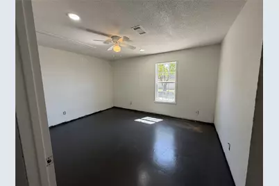 101 Houston Street E, Sulphur Springs, TX 75482 - Photo 5