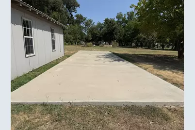 101 Houston Street E, Sulphur Springs, TX 75482 - Photo 9