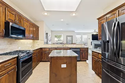 8200 Misty Water Drive, Fort Worth, TX 76131 - Photo 5