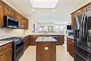 8200 Misty Water Dr, Fort Worth, TX 76131 - Photo 5