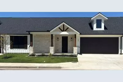 208 E Ewell Street, Granbury, TX 76048 - Photo 1
