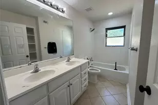 1000 Harris Dr, Euless, TX 76039 - Photo 13