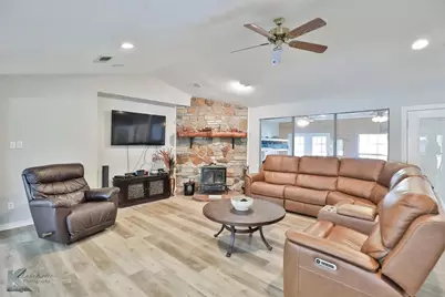 718 Green Valley Drive, Abilene, TX 79601 - Photo 11