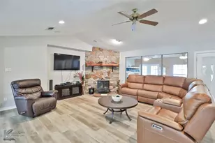 718 Green Valley Dr, Abilene, TX 79601 - Photo 11